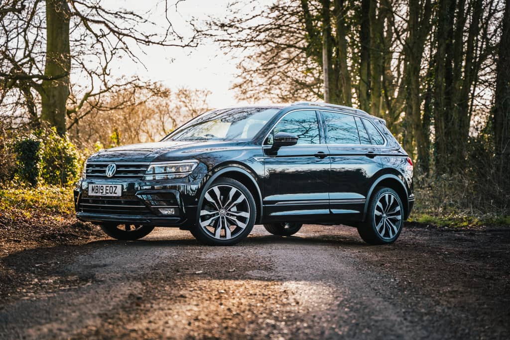 19 plate Volkswagen Tiguan R-Line Tech TSI 4-Motion in Deep Black Pearl 5  Door SUV - 7th February · Aspire comps