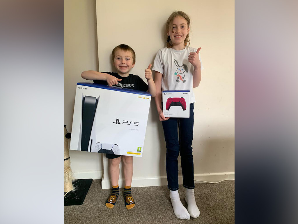 Winner Peter Molyneux of a Sony Playstation 5 Disk Edition & Extra Controller - 825GB - 27th April