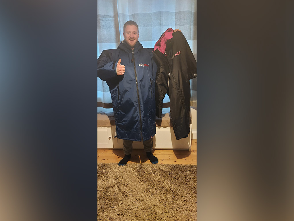 Winner Martin Mustoe of a Double dryrobe Advance Long Sleeve and Bags - Blue - 2x Dryrobe longsleeves with 2x Bags - 16th March